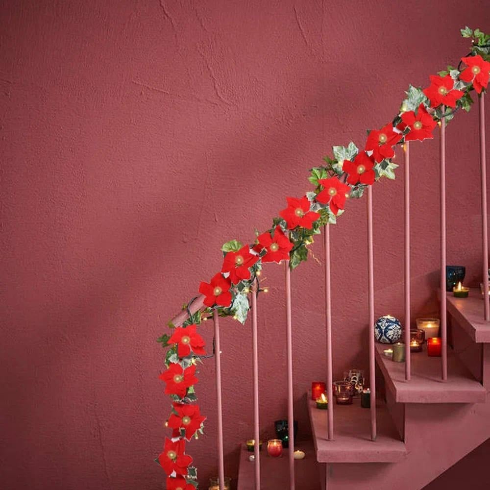 🌺 Velvet Flowers·Holly Berries·Warm Lights